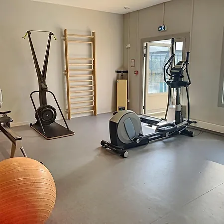 Mobil-home Pmr Confort, 200m Plage, Piscine, 4 Pers, 2 Chambres, Parking, Wifi, Ménage Inclus - Fr-1-361a-42 *