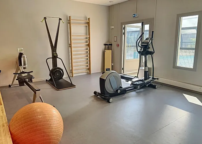 Mobil-home Pmr Confort, 200m Plage, Piscine, 4 Pers, 2 Chambres, Parking, Wifi, Menage Inclus - Fr-1-361a-42 *